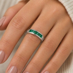 925 Sterling <b>Silver</b> <b>Emerald</b> with Diamond Cut Gemstone <b>Ring</b> Wholesale Natural <b>Emerald</b> Stone <b>Silver</b> <b>Ring</b> Jewelry - Product Image 1
