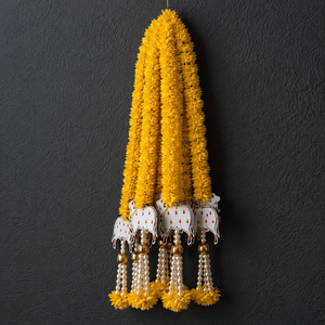 Toran Amarillo con Diseño Floral de Vaca Gopala y Borlas de Perlas Colgantes para Janmashtami, Pooja, Templo, Festival, Decoración del Hogar, Venta al por Mayor - Product Image 3