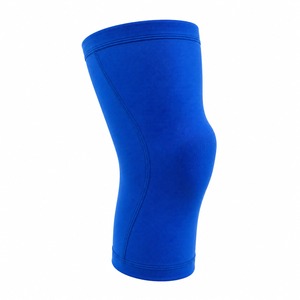 Genouillères de fitness haut de gamme offrant une excellente compression, une flexibilité et une protection des genoux pour les athlètes débutants et expérimentés. - Product Image 5