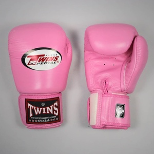 Guantes de Kick Boxing TWINS Personalizables de Alta Calidad, Cuero Vacuno de Primera Calidad, Acolchado Grueso, Transpirables RL-BG-204 - Product Image 2