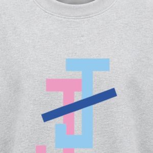 เสื้อสเวตเชิ้ตคอกลมสีเทา แต่งโลโก้ลายตราสัญลักษณ์ เนื้อผ้านุ่ม สวมใส่สบาย เหมาะสำหรับผู้ชายและผู้หญิง แฟชั่นสตรีทแวร์ ใส่ได้ทุกวัน ทั้งในและนอกบ้าน - Product Image 2