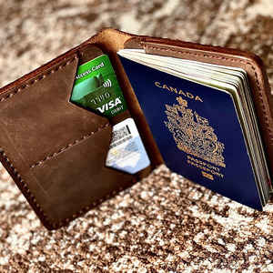 Portefeuille de voyage en cuir premium avec protection RFID, porte-documents, plusieurs emplacements pour cartes, personnalisation possible, portefeuille de voyage en cuir à vendre - Product Image 5