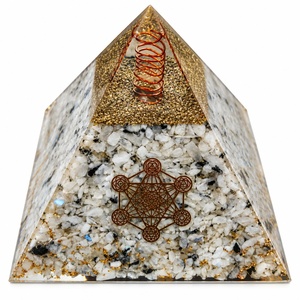 Pyramide d'Orgone en Pierre de Lune Arc-en-ciel Naturelle Faite à la Main, Grande Taille, Porte-bonheur Amoureux, Décoration Spirituelle Feng Shui, Guérison des Chakras - Product Image 1