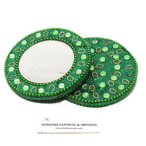 Espejo de Bolsillo Redondo Decorativo de Lujo con Incrustaciones de Piedras y Brillo, Compacto para Maquillaje, Fácil de Usar en Cualquier Lugar - Product Image 2