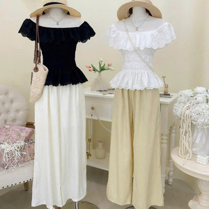 Conjunto de dos piezas de verano para mujer, ropa cómoda, natural, a la moda, lavable, con empaque personalizado, de fabricante vietnamita. - Product Image 1