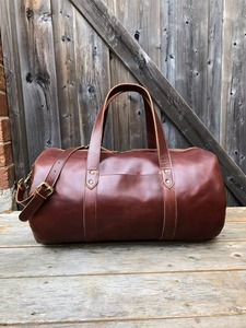 กระเป๋าหนังแท้ทำมือทรงดัฟเฟิล สไตล์วินเทจ สำหรับเดินทางช่วงสุดสัปดาห์  ขนาดใหญ่ ใส่ของได้เยอะ  สำหรับผู้ชายและผู้หญิง  มีซิป - Product Image 3