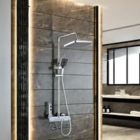 Robinet de douche mural carré chromé Maite, moderne et élégant, à double poignée, en laiton poli, avec cartouche céramique, jet de pluie doux