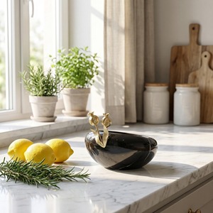 Cuenco Decorativo de Mármol Negro con Diseño de Granada y Detalles en Dorado para Decoración Moderna del Hogar, Diwali y Ocasiones Especiales - Product Image 4