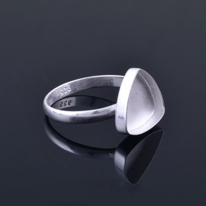 Solid 925 Sterling Silver Minimalist Triangle Cut <b>Plain</b> Band <b>Ring</b> Geometric Bezel Setting Unisex Everyday Wear Fine <b>Ring</b> Jewelry - Product Image 3