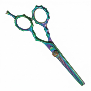 Ciseaux à effiler professionnels en titane de haute qualité, fabriqués au Pakistan, avec poignée texturée, pour salon de coiffure. - Product Image 3
