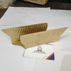 Juego de Cuatro Posavasos Decorativos de Latón Dorado con Soporte, Artesanía Innovadora - Product Image 1