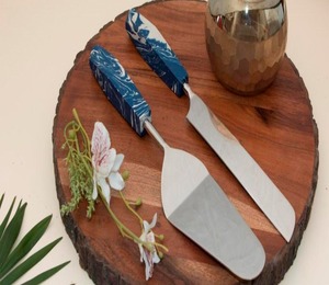 Heritage Collection Stainless Steel <b>Cake</b> <b>Server</b> with Brilliant Mirror Finish for Luxury Dessert Presentation - Product Image 4