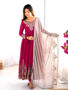 Vestido de Novia Estilo Pakistaní para Niñas con Blusa de Chifón Bordada con Lentejuelas 77203 - Product Image 1