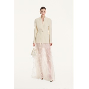 กระโปรงลำลองผู้หญิงขายดี รองรับ ODM รุ่น MILAN EMB FEATHER SKIRT ผ้าคิวโปร 73% ผ้าลูกไม้ 27% กระโปรงผู้หญิงจากเวียดนาม - Product Image 1