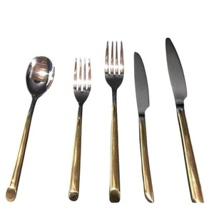 Ensemble de couverts de style moderne et durable pour hôtels et restaurants, élégant, en acier inoxydable, durable, facile à nettoyer - Product Image 1