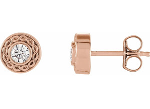 Pendientes de Diamantes (Naturales) con Corte Redondo y Diseño de Halo en Filigrana de Oro de 10K - Product Image 3