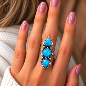 Bague américaine Kingman Mohave Turquoise Fleur, style Western Boho, faite à la main, avec 2 pierres rondes et 1 pierre principale, bijou fantaisie en pierres précieuses - Product Image 2