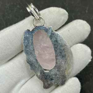 Collar de Cuarzo Rosa y Plata de Ley, Hecho a Mano, Estilo Bohemio, Joyería con Piedras Preciosas, Alta Calidad, Certificado IGI, Regalo Único - Product Image 6