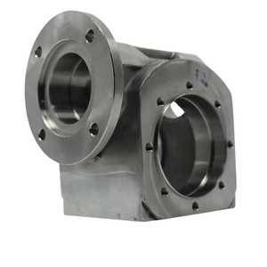 Composants de fonderie de précision en aluminium, boîtier de boîte de vitesses à angle droit avec bride, pièces de machines sur mesure de haute précision Vartis - Product Image 1