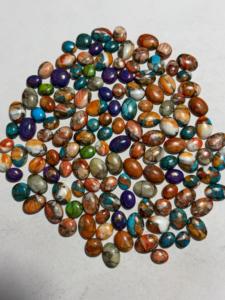 Cabochons en turquoise cuivrée en gros pour la fabrication de bijoux chez BU GEMS - Product Image 3