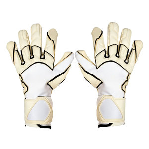 ถุงมือผู้รักษาประตูระดับพรีเมียม รับออกแบบตามสั่ง - Product Image 5