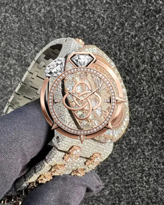Reloj de pulsera de lujo para hombre con diamantes de moissanita y brazalete con incrustaciones de diamantes - Product Image 4