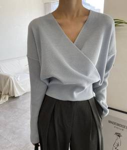 Pull en tricot jacquard à col en V pour femme, manches longues, légèrement extensible, décontracté, doux, minimaliste, haut d'automne - Product Image 2