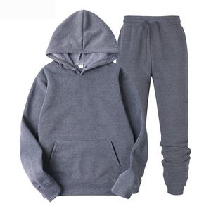 Survêtements pour hommes respirants et grande taille avec logo personnalisé, fabriqués au Pakistan (Polyester/Coton) - Product Image 3