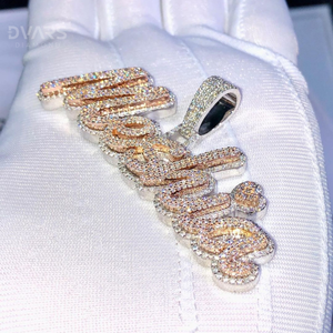 Pendentif personnalisé en moissanite VVS avec lettre cursive, en argent sterling 925, initiale, bijou de luxe certifié GCI IDGL, serti griffe - Product Image 3