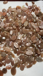 Pierre précieuse naturelle de qualité supérieure, cabochon poli en pierre de soleil naturelle, couleur orange pêche, pour la fabrication de bijoux, prix de gros - Product Image 3