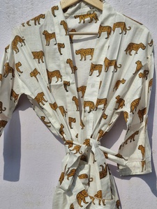 Bata de casa de algodón puro con estampado indio, kimono de verano, pareo de playa/ropa cómoda para embarazadas |   Leopa con Rayas Rosa y Amarillo Mostaza Fresco - Product Image 3