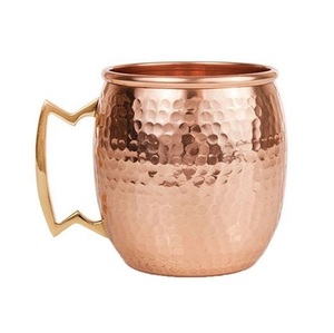 Tazas artesanales de cobre para Moscow Mule, con una construcción duradera para bebidas refrescantes, una adición elegante a la cocina o al bar. - Product Image 6