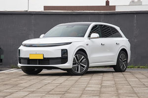 Voiture électrique Li Auto L6 2024, véhicule hybride Lixiang L6 Ultra, conduite à gauche, occasion en stock - Product Image 2