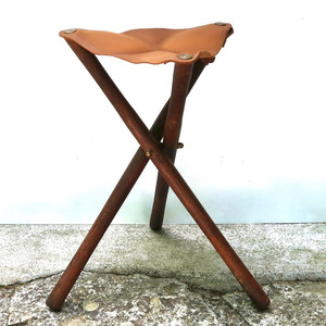 Genuine leather hunting <b>stool</b> <b>portable</b> camping <b>stool</b> wholesale supplier OEM custom export quality for sale in reasonable price - Product Image 1