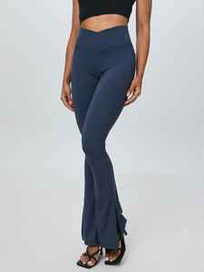 Pantalons de yoga pour femmes à taille haute et longueur cheville |   Fabricant OEM de vêtements de sport respirants extensibles dans quatre directions en Spandex/Polyester - Product Image 2