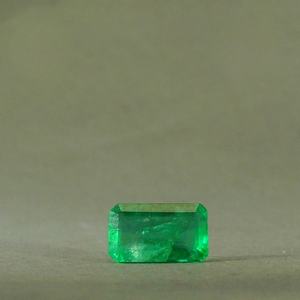 Pierre précieuse d'émeraude zambienne naturelle, pierre verte en vrac, émeraude authentique pour la fabrication de bijoux fins et la collection. - Product Image 2