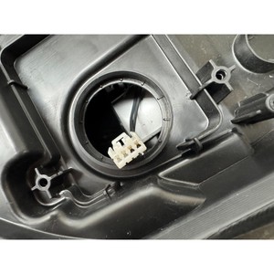 ไฟหน้ามือสอง รุ่น A6 ด้านขวา 4G0941044C - Product Image 4