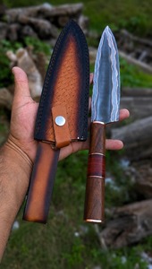 Cuchillo de hoja fija de acero de Damasco hecho a mano con mango de madera, punta caída, para camping, senderismo y uso general. - Product Image 4
