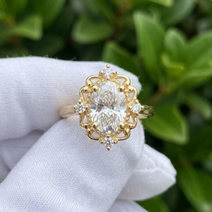 Elegante Anillo de Compromiso Ovalado con Diamante Cultivado en Laboratorio de 0.20CT, Certificado IGI, E VVS2 VS1, Halo Vintage, Chapado en Oro de 10K/14K/18K, Brillante - Product Image 2