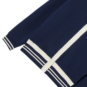 Vente en gros de pulls à col en V de haute qualité avec logos personnalisés pour les sororités/fraternités/écoles/collèges/universités, cardigans avec logos - Product Image 2