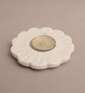 Bougeoir à fleurs blanches en marbre à la demande pour la décoration intérieure et le dîner aux bougies à vendre - Product Image 4