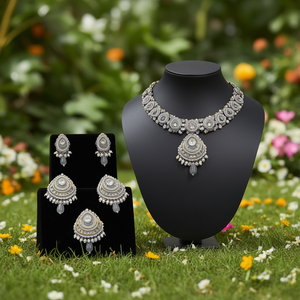 Ensemble de collier de mariée plaqué or 24 carats Kundan - NS614 Gris - Product Image 3