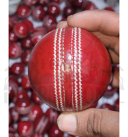 Balle de cricket rouge personnalisée 156g, 4 pièces, cousue à la machine, entièrement en liège, fabricant et fournisseur OEM ODM