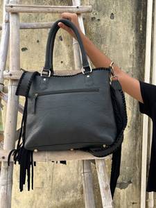 Best Selling Premium Genuine Cowhide Leather Tote Bag Hand Tooled Strap Hair-on Shoulder Handbag With Fringes For Women - Product Image 3