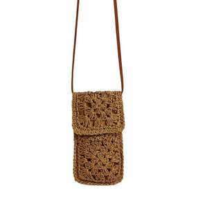 Complétez votre look minimaliste préféré avec ce joli sac en fil naturel, doté d'une petite pochette pour téléphone et d'une fine bandoulière, dès aujourd'hui. - Product Image 1
