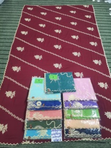 Châle islamique pour femme en voile de polyester, motif floral brodé de strass dorés multicolores, respirant, grande fleur en coton, mode estivale - Product Image 5