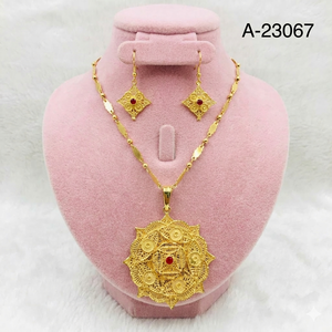 ชุดเครื่องประดับอินเดียจาก MOLL JEWELLERS ล่าสุด ทำจากโลหะผสมสังกะสี ชุบทอง 24K ประดับเพชรซิร์คอน ลายดอกไม้ ดีไซน์ทันสมัย เหมาะสำหรับงานแต่งงาน ประกอบด้วยสร้อยคอและต่างหู สำหรับผู้หญิง ผลิตโดยผู้ผลิตอิสระ - Product Image 2