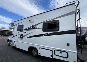 Compre una caravana moderna, totalmente equipada, lista para exportar, con cocina de lujo, ligera, 4x4, para 6-8 personas. - Product Image 4