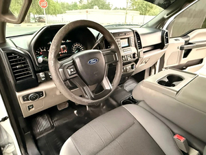 Occasion 2019 Ford F-Series Spécifications GCC 135 000 km 399 ch 6 places 8 cylindres 4000+ cm³ Conduite à gauche Type de carburant essence Transmission automatique - Product Image 6