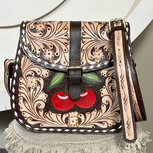 Bolso Bandolera de Cuero Genuino Hecho a Mano con Diseño Floral de Cerezas y Motivos Western, Bolsos Cruzados para Mujer - Product Image 4